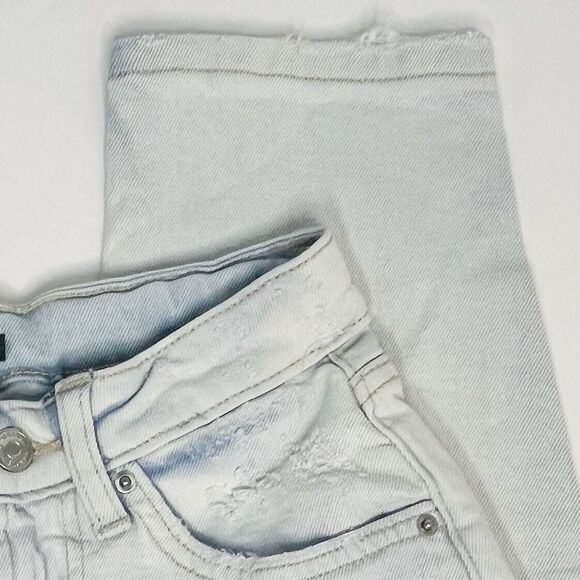 Wild Fable Women’s Ultra Light Wash Super-High Rise Tapered Jeans Size 0 New! - Picture 9 of 11